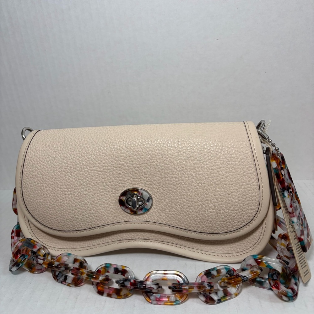 COACH COACHTOPIA Cloud (Ivory) WAVY LEATHER DINKY HANDBAG